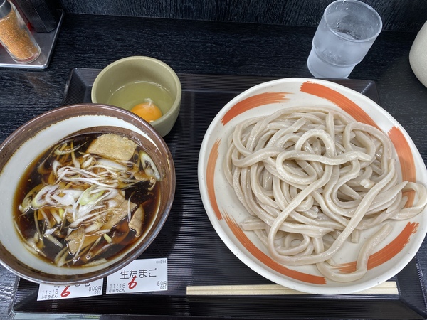 肉汁うどん（400g）と生卵