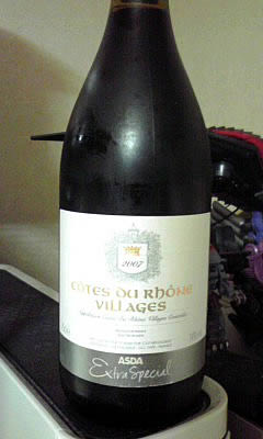 フランスの赤ワイン「COTES DU RHONE VILLAGES（コート・デュ・ローヌ ヴィラージュ）2007」