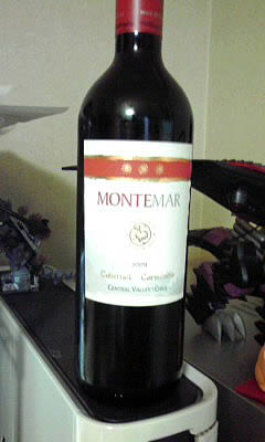 チリの赤ワイン「MONTEMAR Cabernet - Carmenere（モンテマール カベルネソーヴィニヨン）2009」