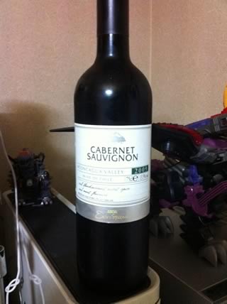 チリの赤ワイン「チリ産カベルネソーヴィニヨン（CHILEAN-CABERNET SAUVIGNON）2009」