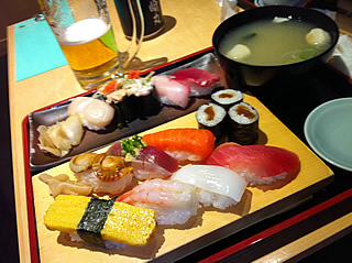 三崎丸でランチの寿司セットと冬の五貫盛り