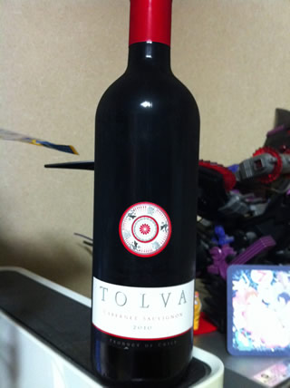 チリの赤ワイン「TOLVA CABERNET SAUVIGNON（トルヴァ カベルネ・ソーヴィニヨン）2010」
