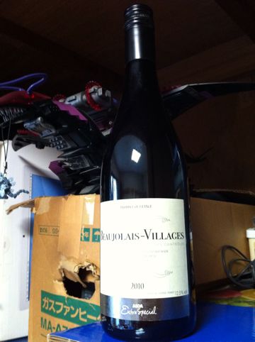 フランスの赤ワイン「ASDA Extra Special Beaujolais-Villages（フランス産 ボージョレ ビラージュ）2010」
