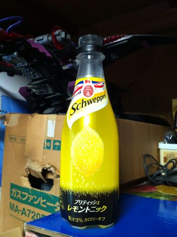 シュウェップス ブリティッシュ レモントニック