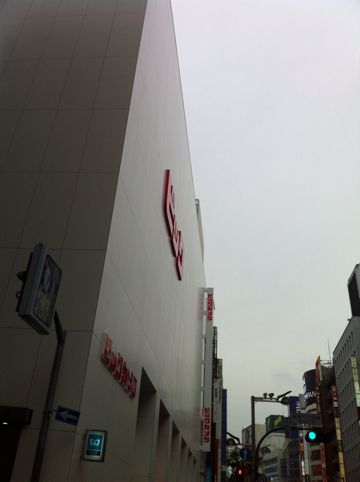 ビックカメラ新宿東口新店
