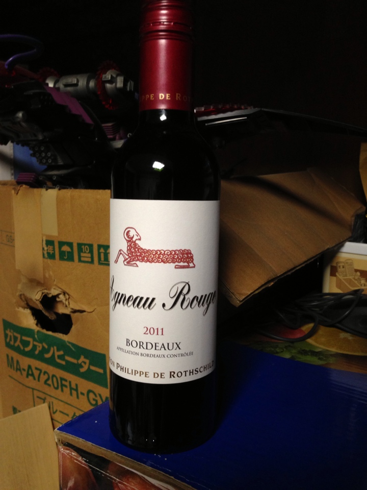 フランスの赤ワイン「BARON PHILIPPE DE ROTHSCHILD Agneau Rouge（バロン・フィリップ・ド・ロスチャイルド アニョー・ルージュ）2011」