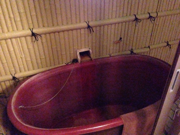湯本天然温泉ホテル　部屋の露天風呂