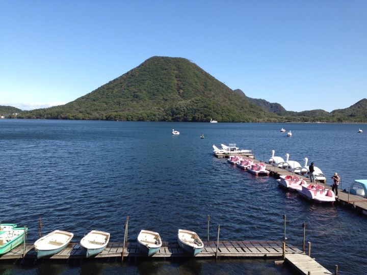 榛名湖から見る榛名富士