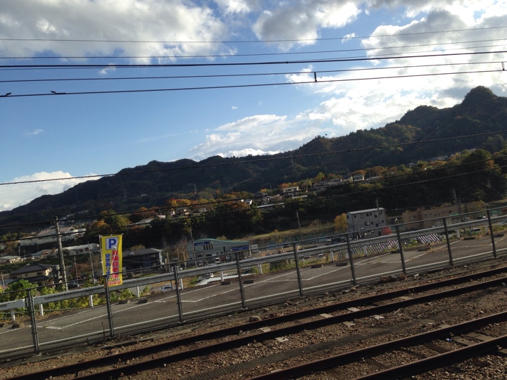 上野原駅からの紅葉