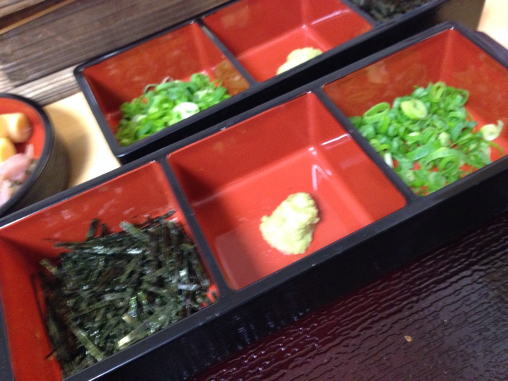 釜寅のかにいくら釜飯