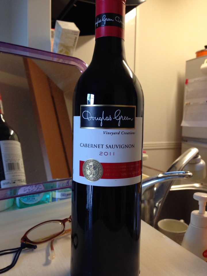 南アフリカの赤ワイン「Douglasg Green CABERNET SAUVIGNON(ダグラス グリーン カベルネ・ソーヴィニヨン)2011」