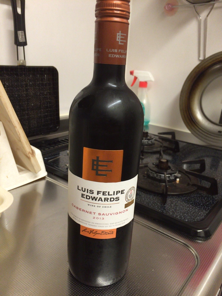 チリの赤ワイン「LUIS FELIPE EDWARDS（ルイス フェリペ エドワーズ レゼルバ カベルネソーヴィニヨン）2013」