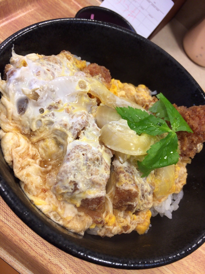 厚切りロースかつ丼