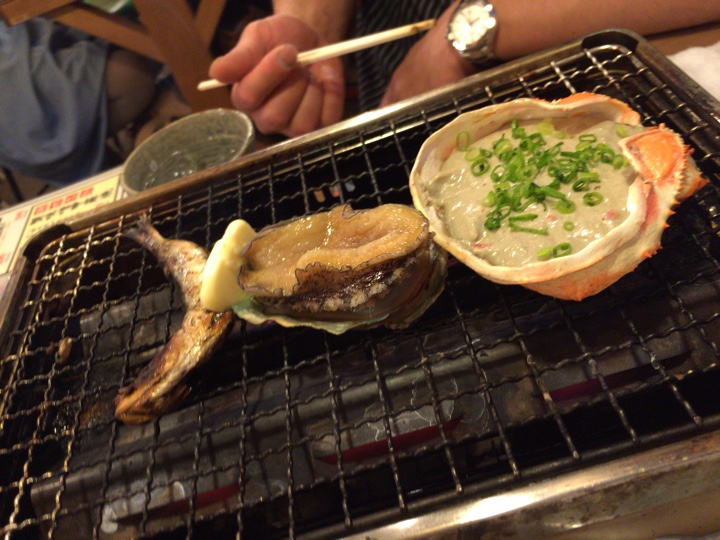 アワビと蟹味噌甲羅焼き
