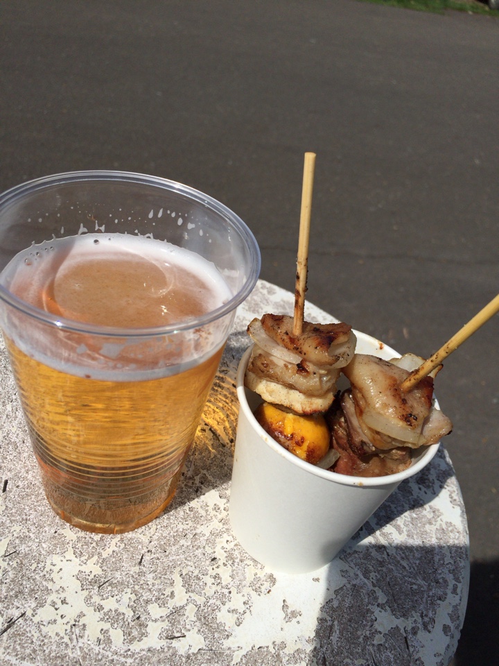 美唄やきとりもつ串とビール