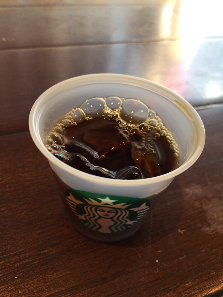 サービスのアイスコーヒー