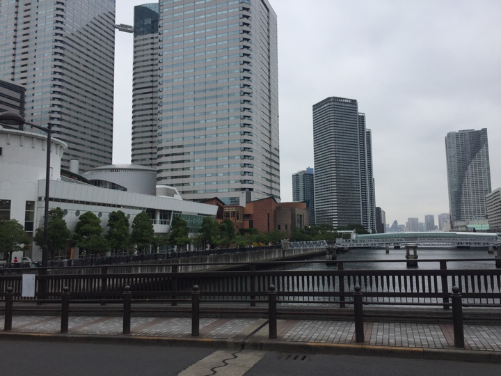 月島トリトンスクエア方面