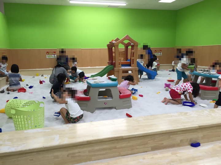 ファンタジーキッズリゾート武蔵村山店抗菌砂場