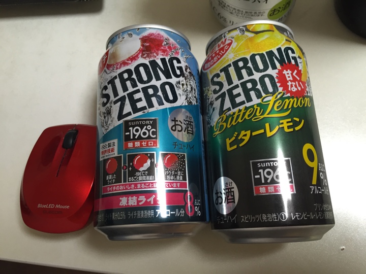 サントリーのチューハイ「STRONG ZERO -196℃ 凍結ライチ」と「STRONG ZERO（ストロングゼロ） -196℃ ビターレモン」
