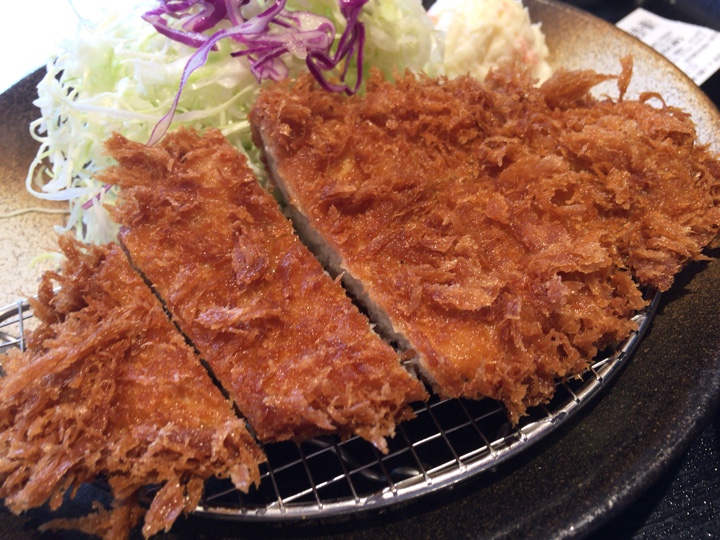 得朝ロースかつ定食