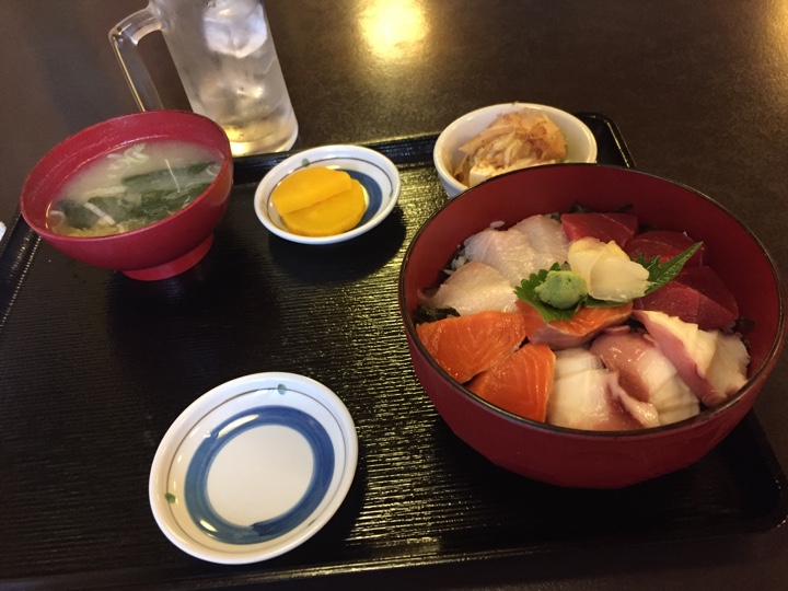海鮮丼定食