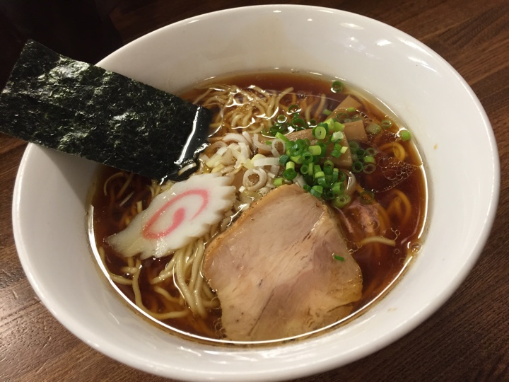 むら田で中華そば(並)