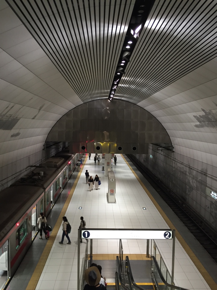 みなとみらい線 元町・中華街駅内ホーム