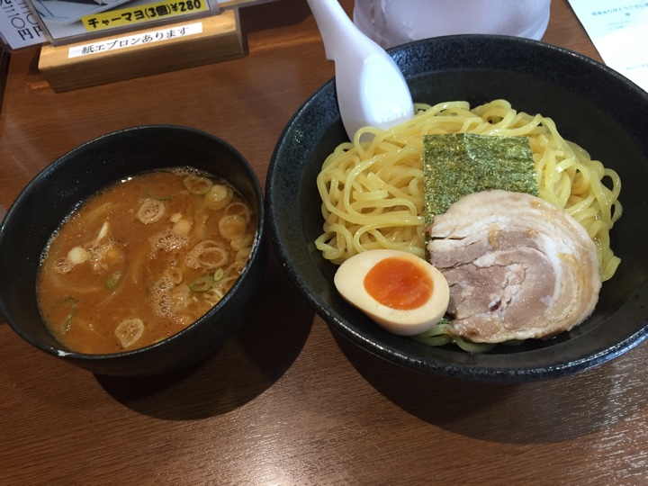むつみ屋 溝の口本店で北海道熟成味噌つけ麺（中盛）