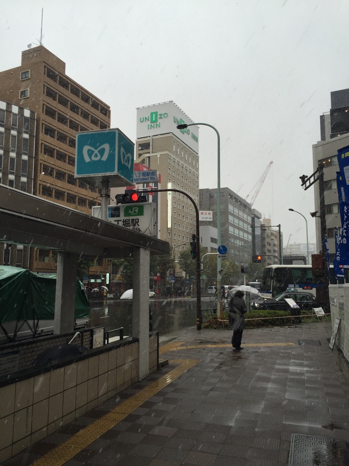 八丁堀駅前 降雪