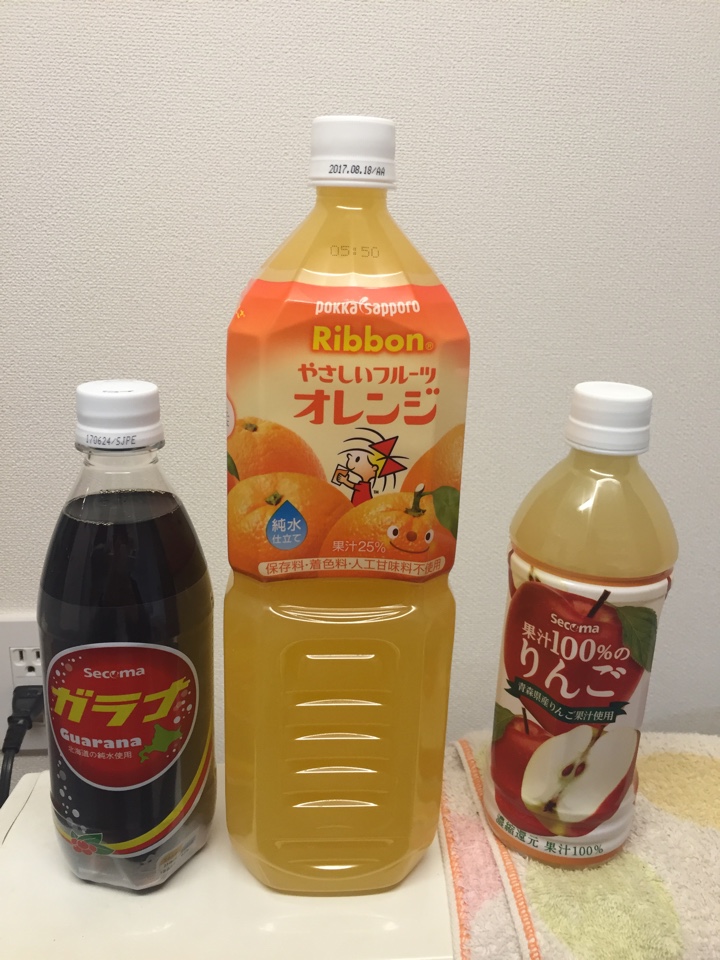 セイコーマート やまだ店で買ってきたセコマPBのガラナ、Ribbonやさしいフルーツ オレンジ、セコマPB果汁100%りんごジュース