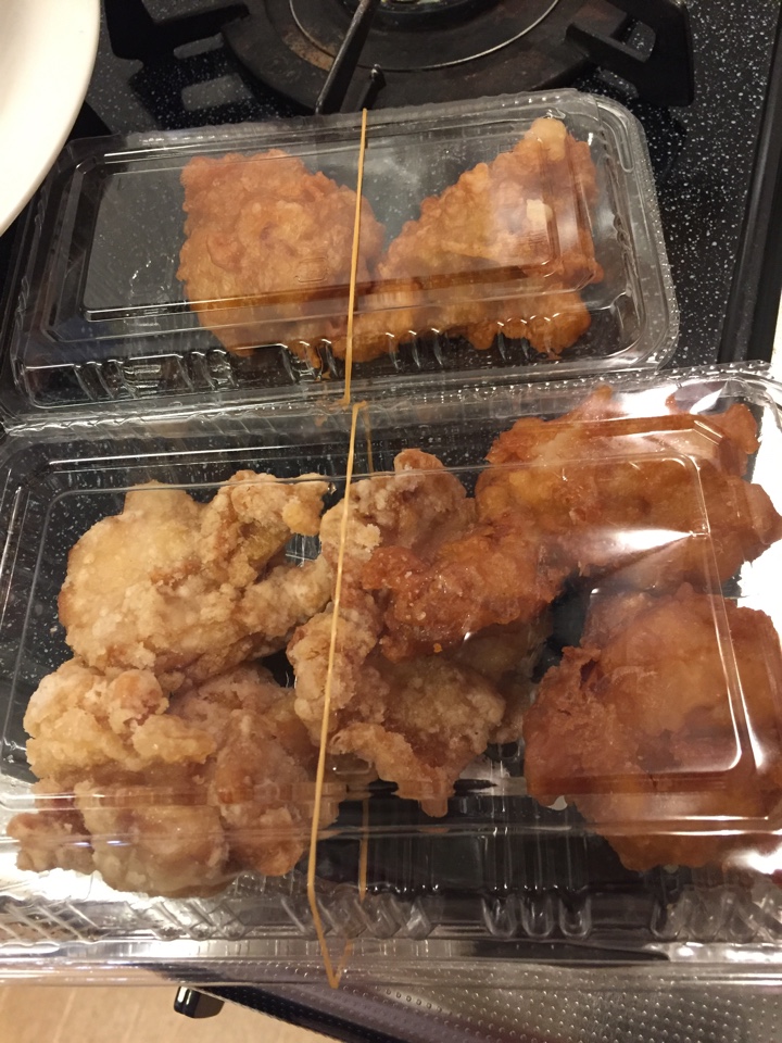 アゲラー本舗 からあげ屋 小平茜屋橋店で買ってきた鶏唐揚げ塩竜田と醤油