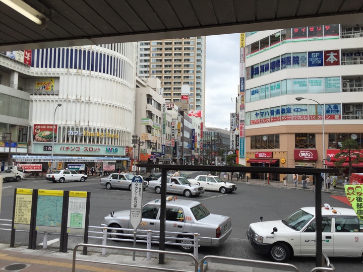 JR総武線 本八幡駅前