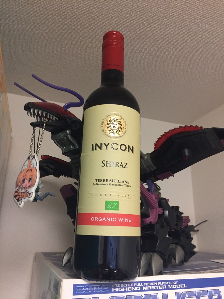 イタリアの赤ワイン「INYCON SHIRAZ（イニコン シラーズ）2015」