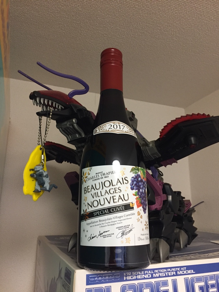 フランスの赤ワイン「CHARLES DRAPIER BEAUJOLAIS VILLAGES NOUVEAU SPECIAL CUVEE（シャルル・ドラピエ ボージョレ・ヴィラージュ・ヌーヴォー スペシャル・キュヴェ）2017」