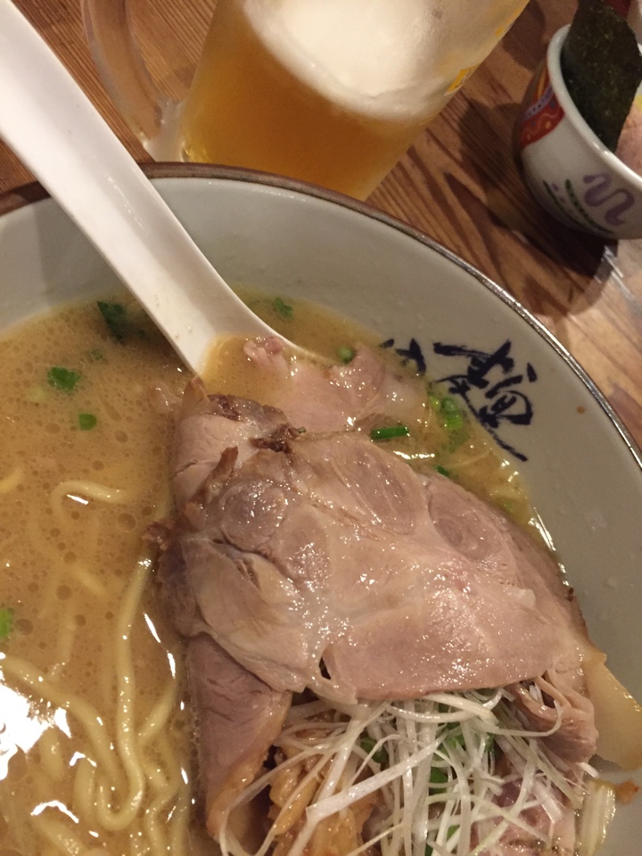 スペイン ガルシア産栗豚使用チャーシュー、でかい