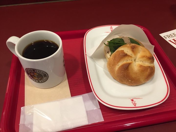 モーニングＡセット　カイザーサンド　ツナメルト