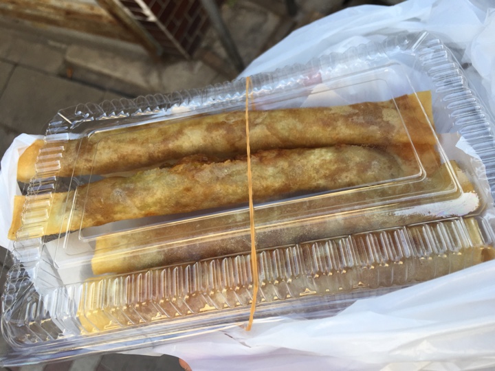 かりあげもんじゃ（上がカレー味、下がソース味）