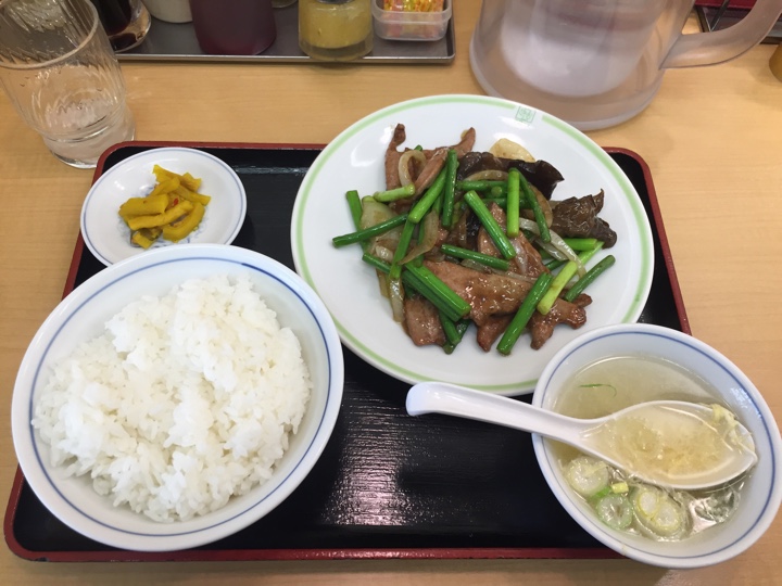 レバーとニンニクの芽炒め定食