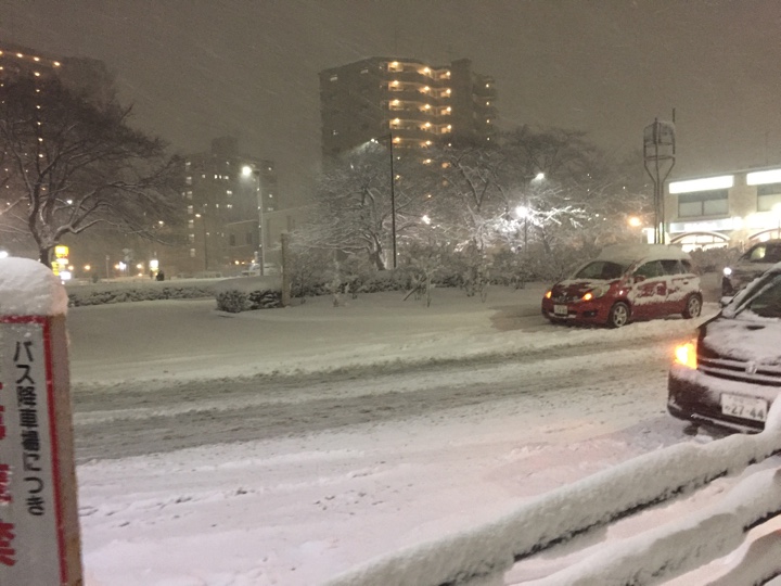花小金井駅前（20時過ぎ頃）