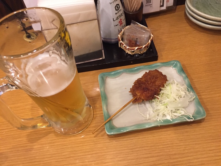 神田旨カツ（ソース）とビール