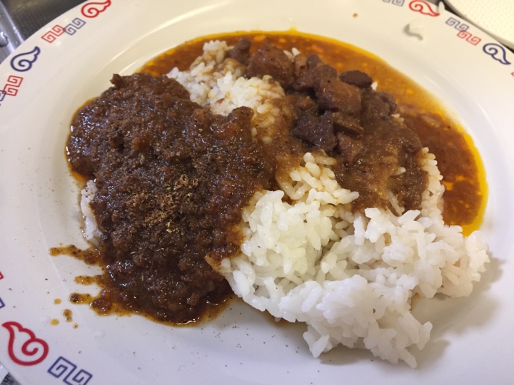 エスビー食品の期間限定 知る人ぞ知る 噂の名店negombo33（ネゴンボ） ラムキーマ&チキンカレー