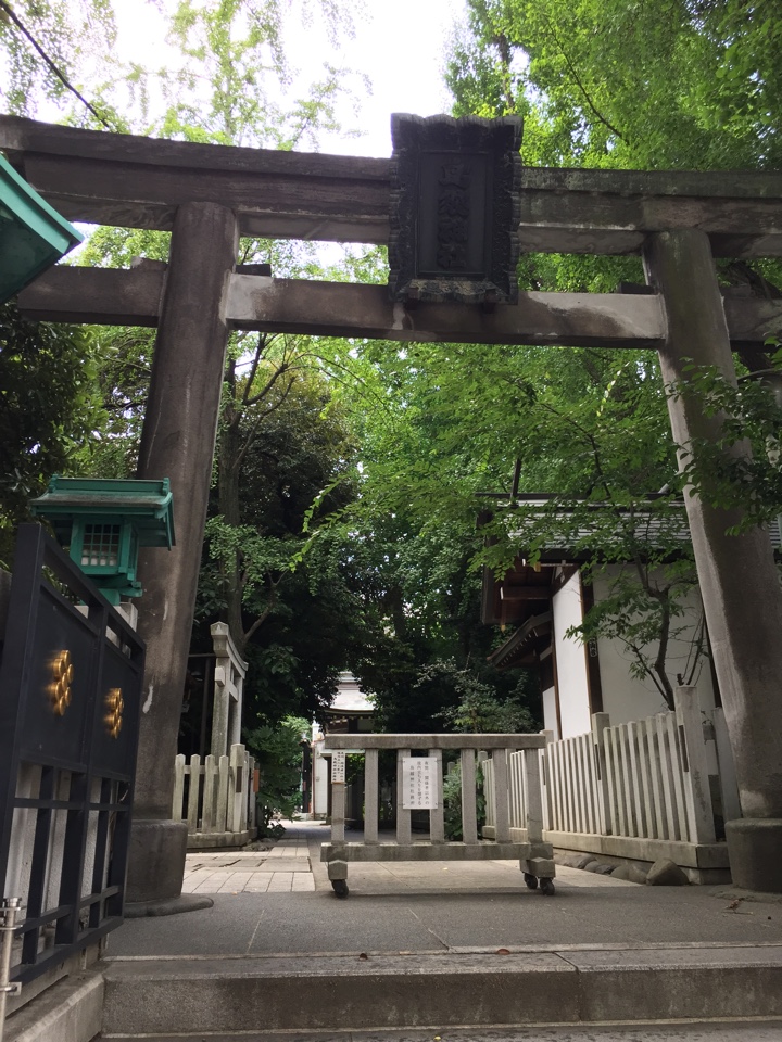 鳥越神社