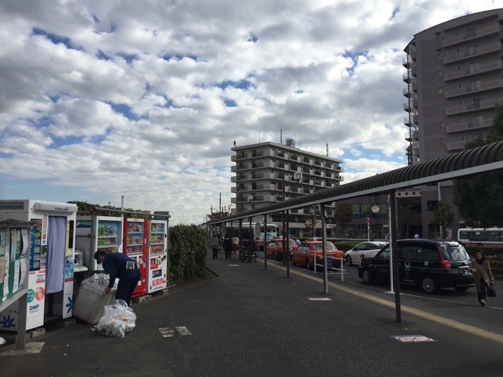 京王相模原線 稲城駅前
