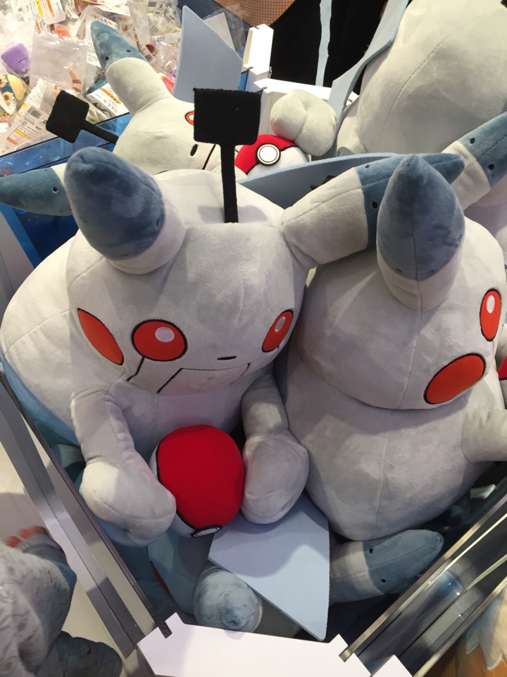 ポケモンセンターヨコハマ ピカチュウのロボニャンみたいな奴