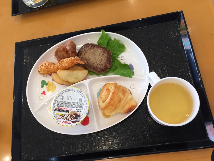 さとらんど ミルクの郷 レストランまきばでお子様セット