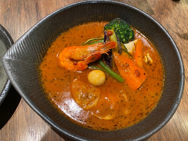 チキンto野菜スープカレー（焙煎エビスープ仕立て、辛さ35、ご飯並盛）
