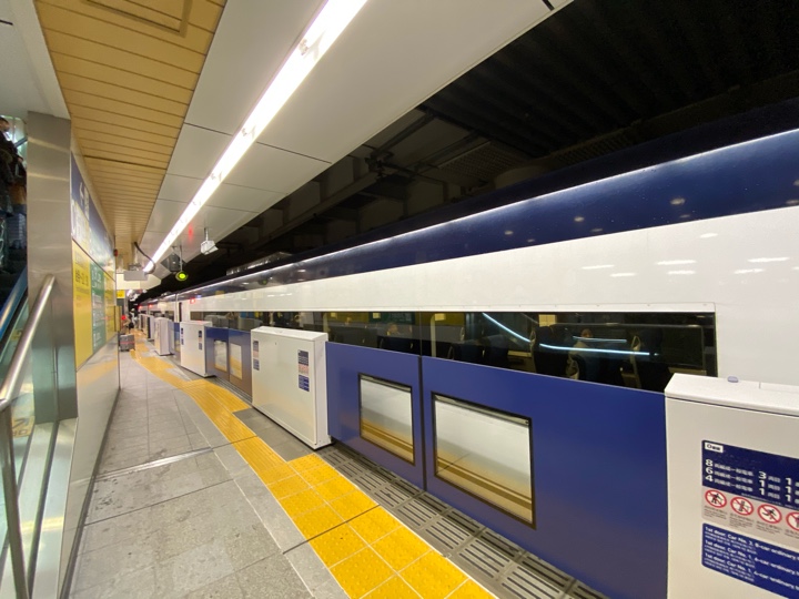 京成 日暮里駅のスカイライナー