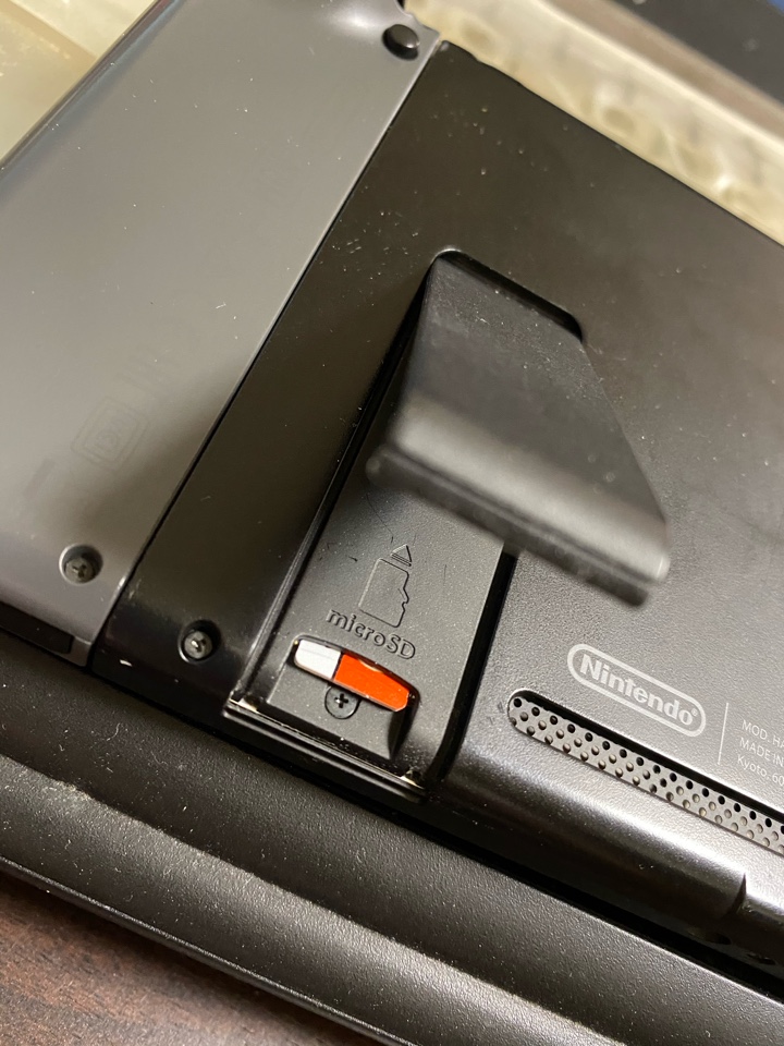 Nintendo Switch（任天堂スイッチ）でmicroSDカード増設