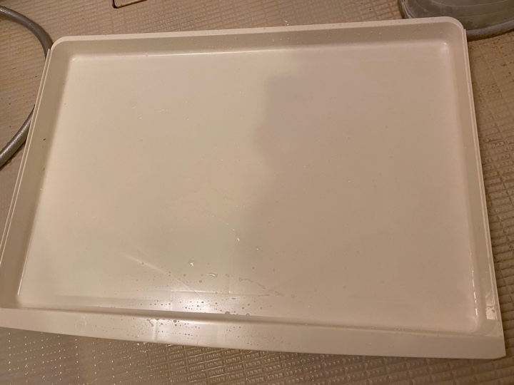 兎ゲージ下ケース、ジェックス うさピカ 頑固な尿石取り用による清掃後