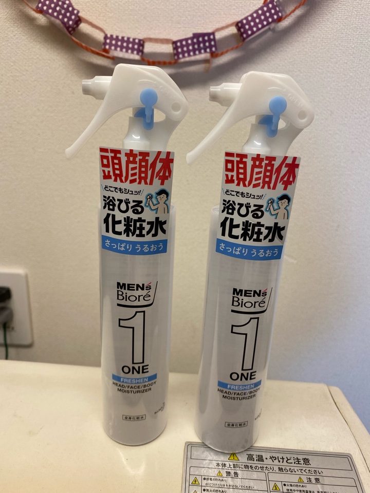 頭顔体 浴びる化粧水 MEN's Biore One1（FRESHEN さっぱりうるおう）（メンズビオレONE前震化粧水スプレーa）